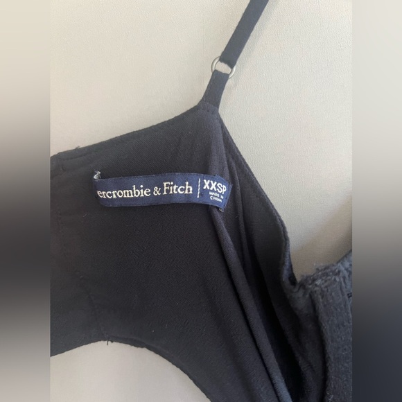 Abercrombie & Fitch Black Tie-Back Jumpsuit - Picture 5 of 8